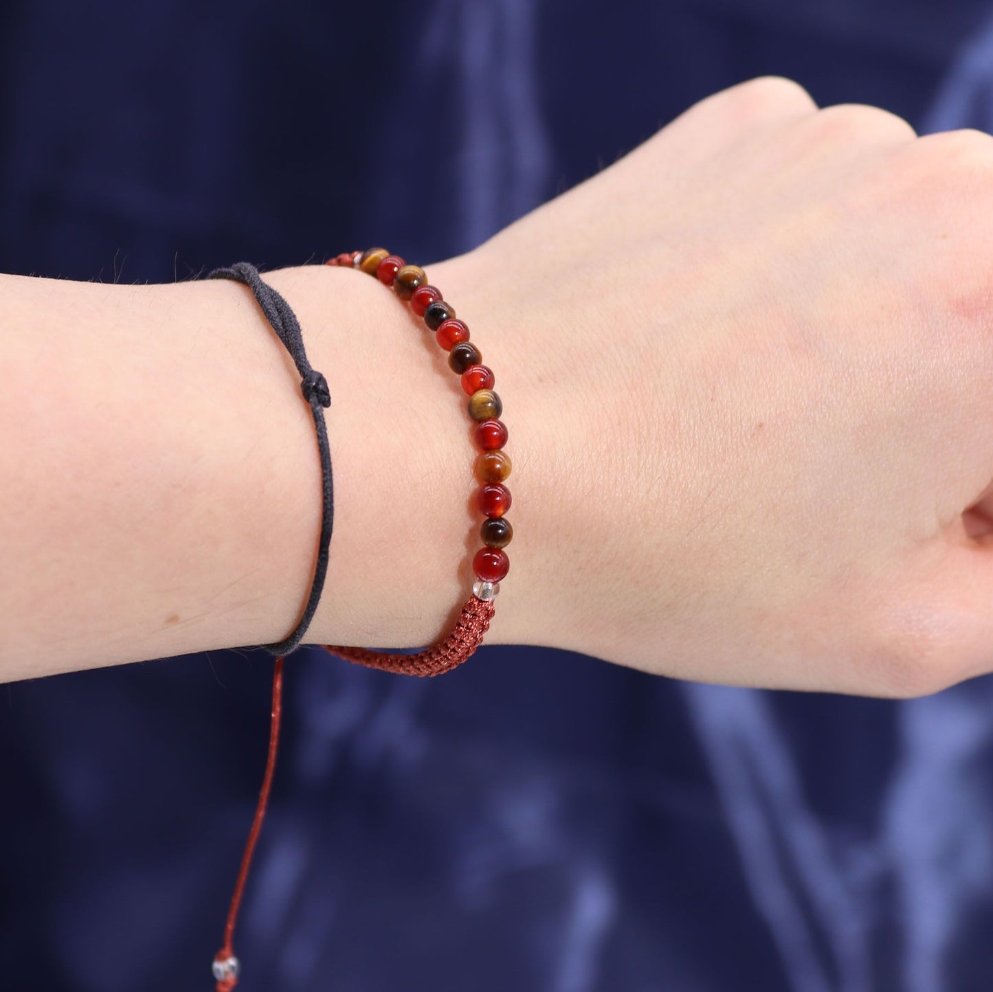 Zodiac Crystal Candle with Gemstone Bracelet – Leo